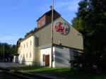 The museum building seen from the rails